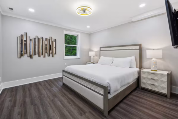 The Headliner Suite