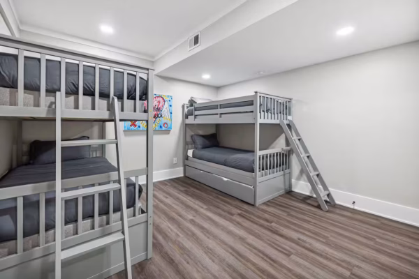 The Honky Tonk Troubadour (Top Bunk)